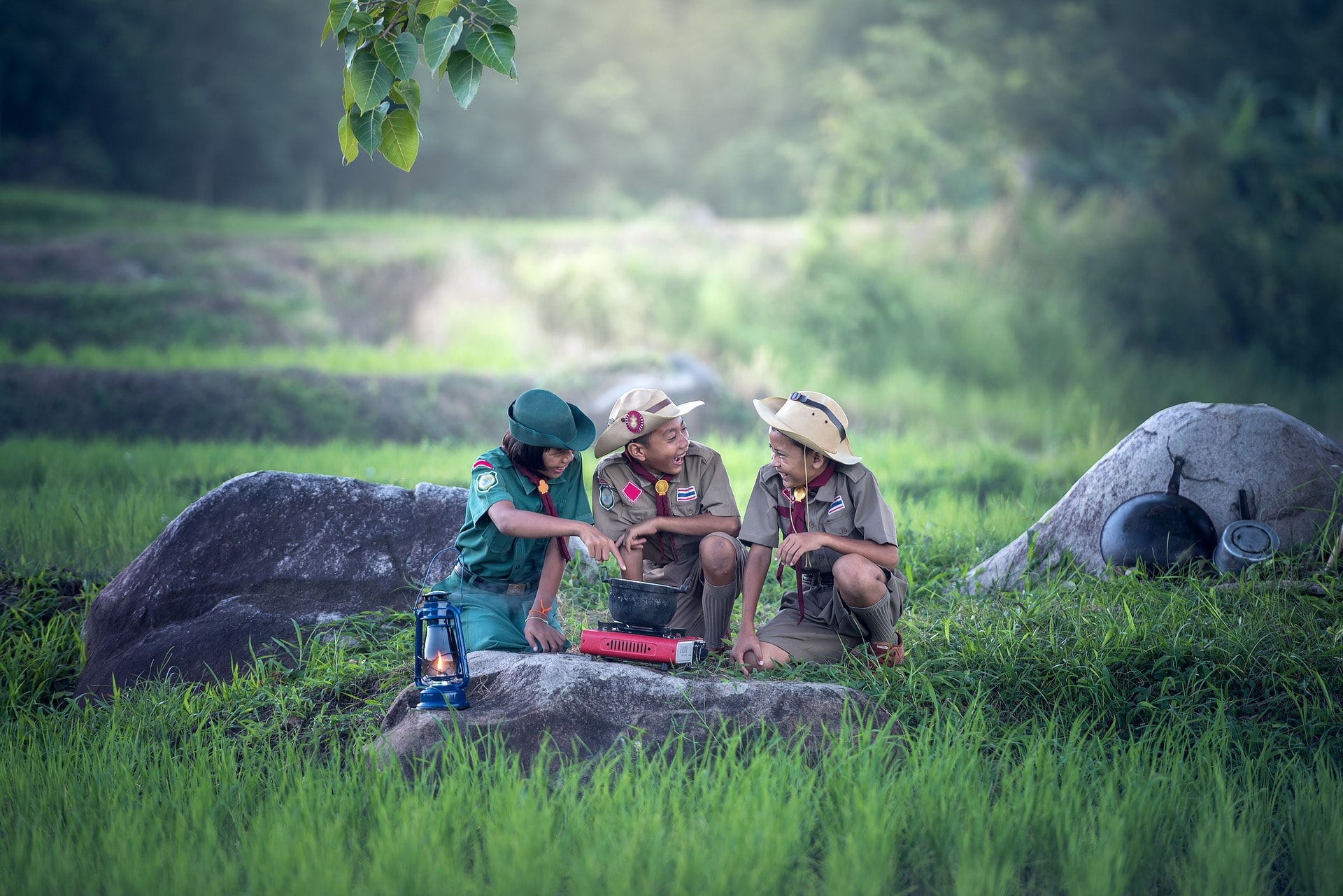 I campi estivi per bambini rappresentano un’ottima occasione per far vivere un’esperienza unica ai bambini non solo dal punto di vista ludico, ma anche per quanto riguarda il valore educativo. Vediamo, quindi, tutti i vantaggi che tali Campi offrono
