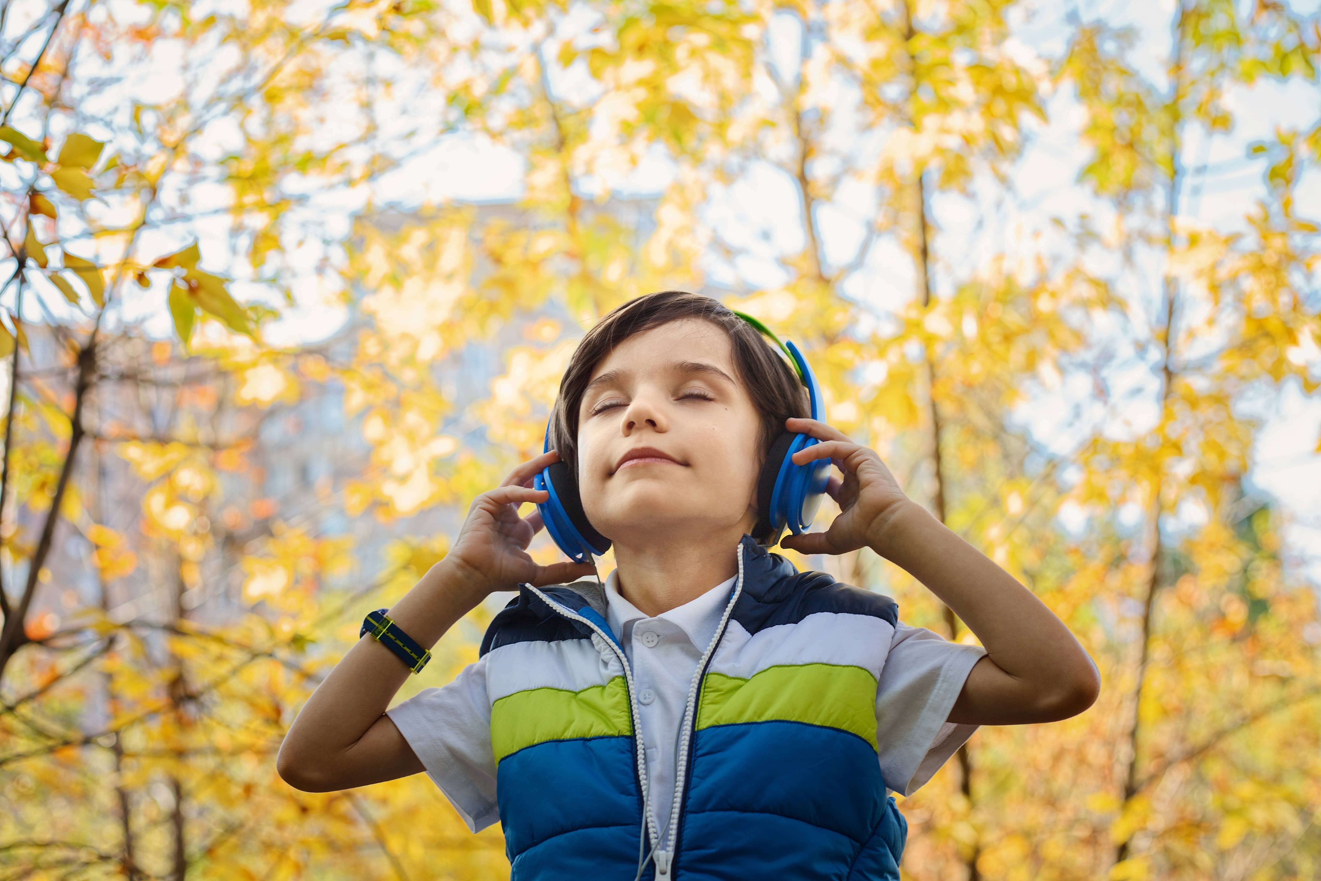 La Musicoterapia è un ottimo strumento educativo e di benessere psico-fisico, che utilizza gli elementi musicali, per favorire i processi di comunicazione, di apprendimento e di motricità.